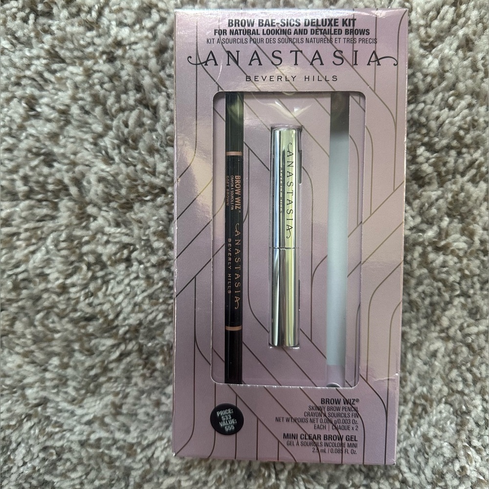 Anastasia Beverly Hills Brow Wiz and Mini Clear Brow Gel.